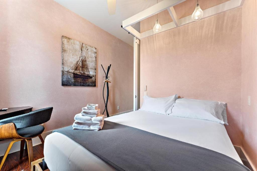 Lotus Galveston Hotel Eksteriør billede